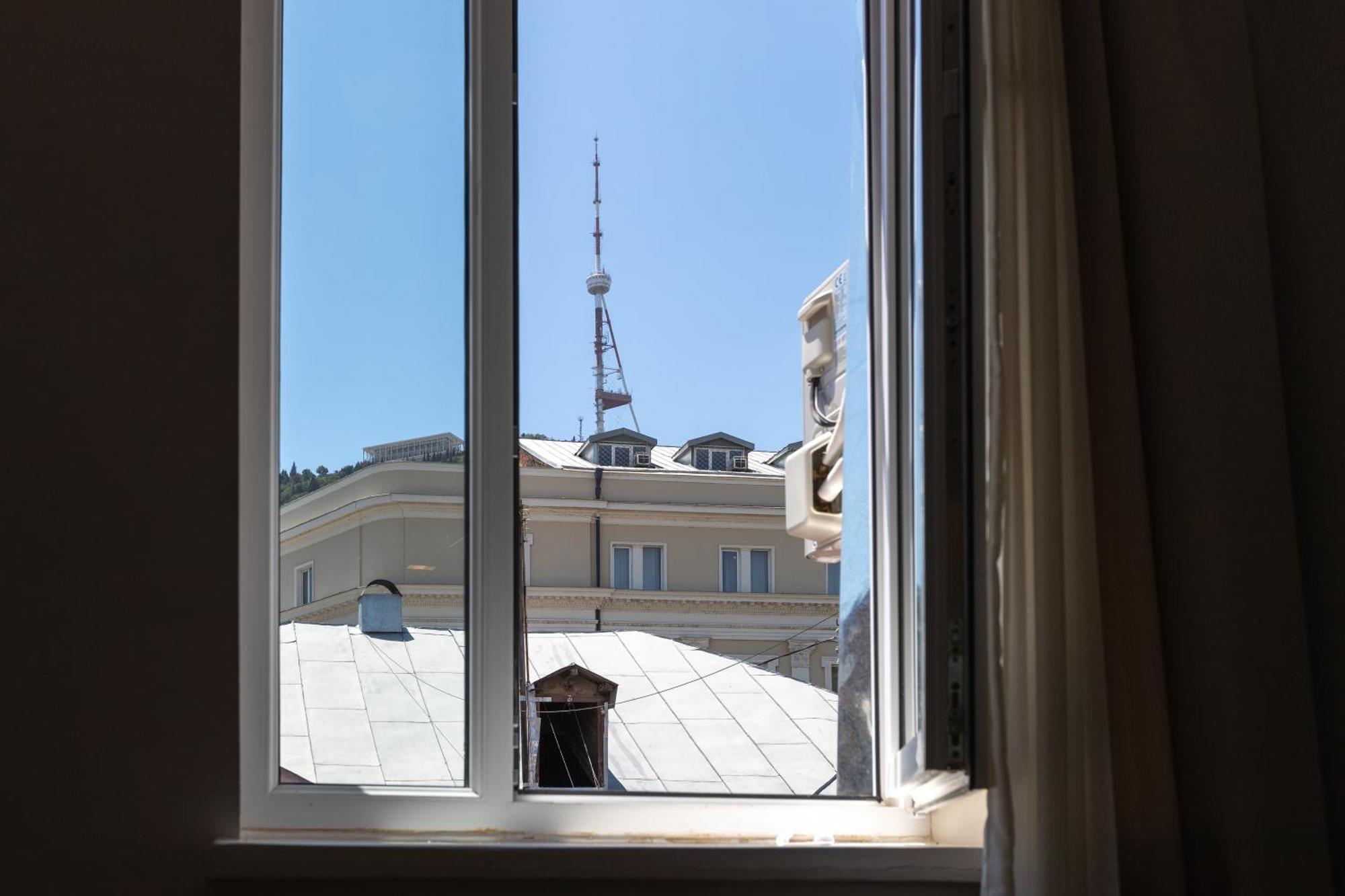 City Center Apartment 2 Тбилиси Екстериор снимка