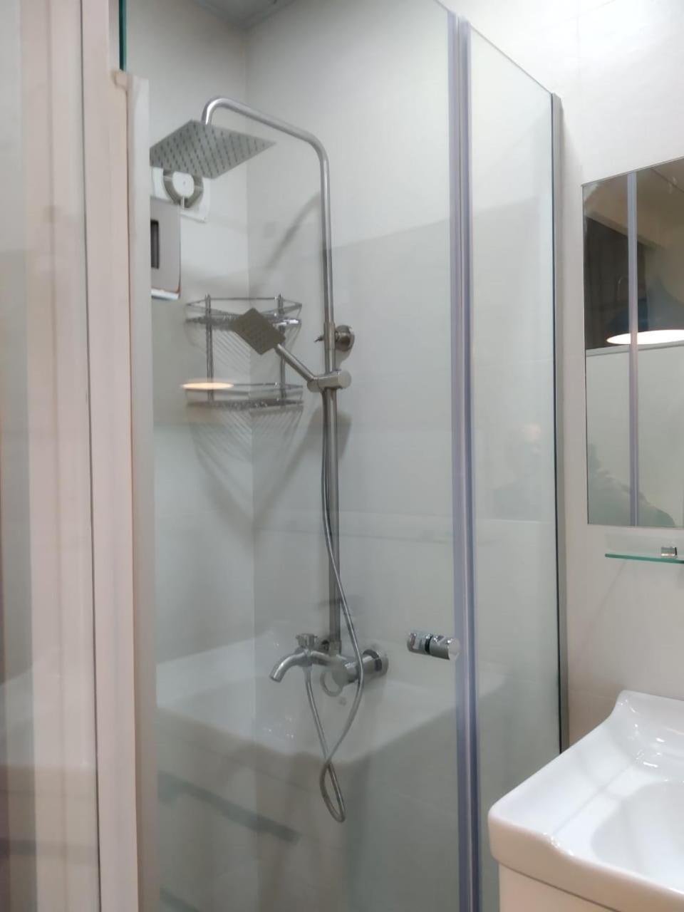 City Center Apartment 2 Тбилиси Екстериор снимка